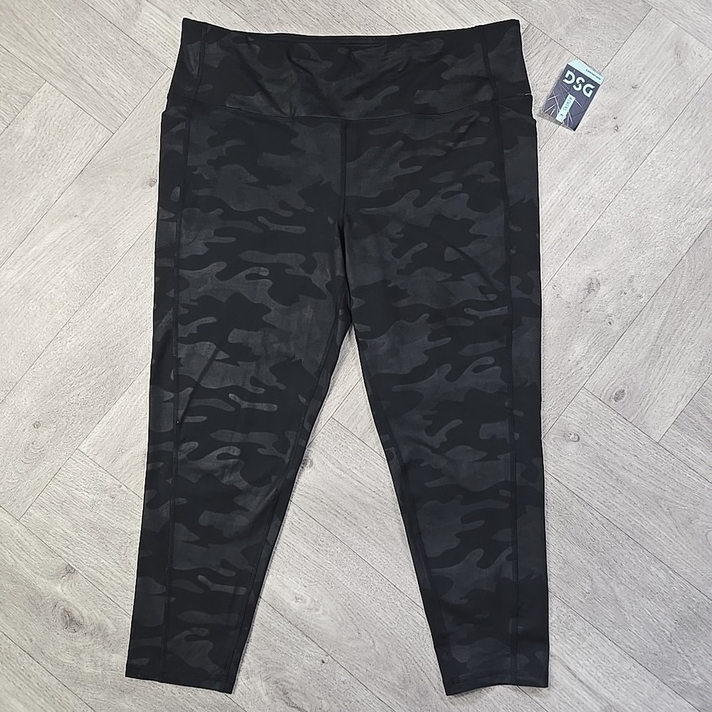 New! DSG Size 2XL Camo Performance High Rise Tights 7/8 Tight Length Above Ankle
